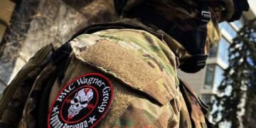 Сбежали из Луганской области: в рф разыскивают шестерых вооруженных заключенных из ЧВК “Вагнера”