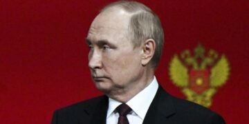 Манія величі, викликана ліками від раку, могла вплинути на рішення Путіна про вторгнення в Україну: данська військова розвідка