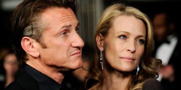 Шона Пенна заскочили у компанії колишньої дружини Робін Райт