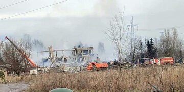 “Пекельне пекло”: в окупованій Макіївці внаслідок нищівного удару по ПТУ з окупантами могли загинути до 600 вояк