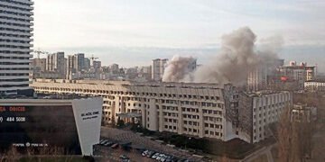 Під час обстрілу 31 грудня постраждали 12 об’єктів КНУ: в університеті показали фото наслідків