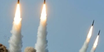 Ракетна атака Росії по Києву: чому вибухи прогриміли до сповіщення про тривогу та чи є жертви або постраждалі