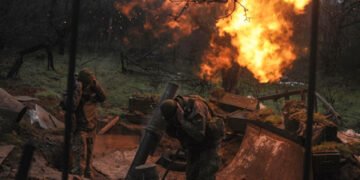 Ворог наступає по тілах своїх військових: в ЗСУ розповіли про тактику росіян в Соледарі