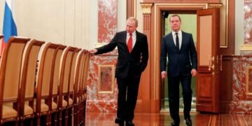 Небоженко: Медведєв як цап-відбувайло