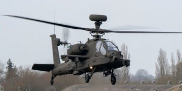СМИ: Великобритания отправит в Украину вертолеты Apache