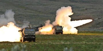 “Знищені” HIMARS продовжують спалювати склади. В Міноборони висміяли брехню росіян
