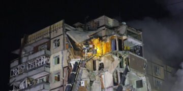 Воздушные Силы опровергли заявление Арестовича, что это они сбили ракету, которая попала в дом в Днепре