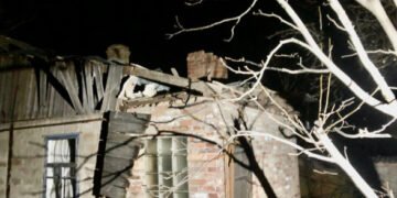Россияне ночью трижды обстреляли Никопольский район из тяжелой артиллерии