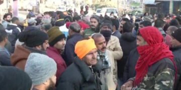Кашмир охватили протесты после убийства пяти мирных жителей