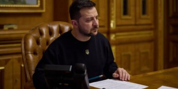 Зеленский обсудил с премьером Норвегии финансовую помощь Украине
