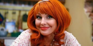 Зірка “Щасливих разом” зійшла з глузду: вона готова разом із сином їхати на війну. ВІДЕО