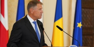 Президент Румынии призвал расследовать падение обломков российского дрона на территории страны