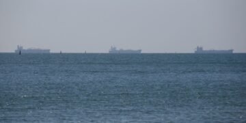 Еще два судна вышли из Одессы по гуманитарному коридору