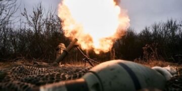 Снарядный “голод” у оккупантов: РФ может договориться с Ираном о поставках ракет