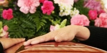 Поминки одного оккупанта-офицера перетекли в похороны еще двух: подробности из Севастополя