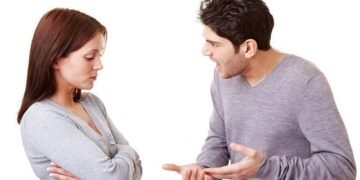 Популярні звички чоловіків, які дратують жінок