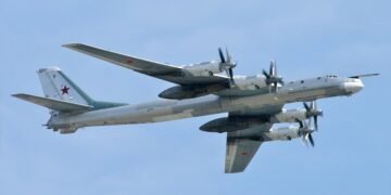 Росія не зможе більше будувати Ту-95, якими обстрілює Україну, – Черник