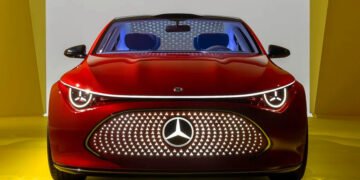 Mercedes-Benz представила концепт электрокара, который может превзойти Tesla – видео