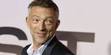 Венсан Кассель після розлучення з Тіною Кунакі закрутив роман із копією моделі