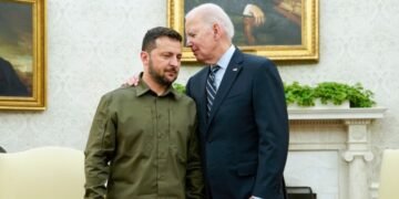 Белый дом пока не подтверждает сообщения СМИ о передаче Украине ракет большой дальности