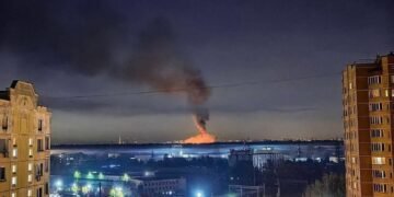 У Московській області масштабна пожежа в районі військового аеродрому