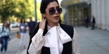 Дружина наркобарона Ель Чапо вийшла з в’язниці. Хто така Емма Коронель Айспуро