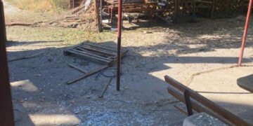 Днепропетровщина: в результате вражеских обстрелов без света осталась тысяча семей