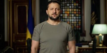 Украина будет без тех, кто грабил ее и ставил себя выше, чем закон, – Зеленский