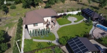 У погорелого на торговле топливом полковника ГСЧС арестовали элитный дом и авто