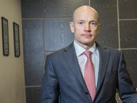 Глава Dragon Capital вновь советует государству побыстрее начать продажу Сенс Банка