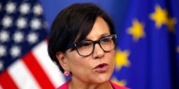 Байден назначил Пенни Прицкер спецпосланником по экономическому  восстановлению Украины