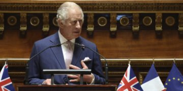 У Сенаті Франції король Чарльз III розпочав свою промову із підтримки України