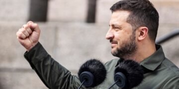 Зеленский: войска Украины «движутся вперед»