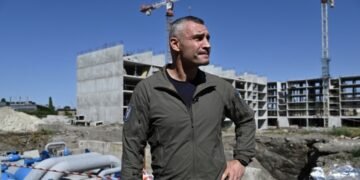 Кличко: зимний сезон в Украине ожидается тяжелый – из-за поврежденной инфраструктуры