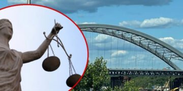 Строительство Подольского моста: чиновник КП, которого подозревают в убытках на 6,5 млн грн, отстранен от должности