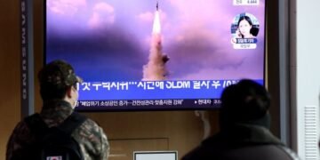 КНДР здійснила запуск двох балістичних ракет під час візиту Кім Чен Ина до РФ