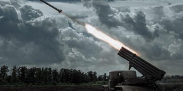 Оскільки боротьба в Україні триває, розмови про переговори стають майже табу, – NYT