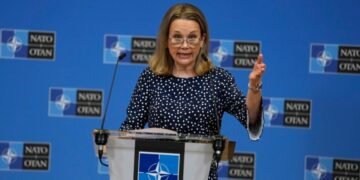 Посол США в НАТО: американская помощь Израилю не нанесет ущерба поддержке Украины