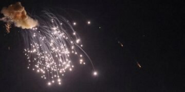 Объект критической инфраструктуры в Хмельницкой области поврежден обломками российских дронов