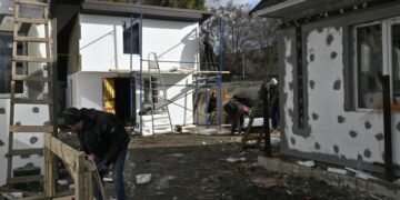 Украина использовала арестованные средства российских банков для выплат компенсаций украинцам за разрушенное в ходе военных действий жилье