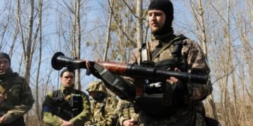 Бои за Авдеевку: Россия не оставляет попыток окружить город