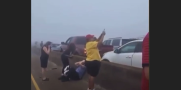 Видимість була нульовою: у США через супертуман трапилася масштабна ДТП з понад 150 авто. ВІДЕО