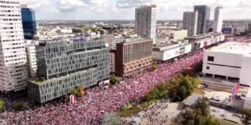 В Польше ждут Трампа и бодаются с Берлином: как страна поставила себя на грань выхода из ЕС. ВИДЕО