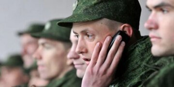 Российский оккупант рассказал о съемке фейковых видео боев на фронте: перехват ГУР