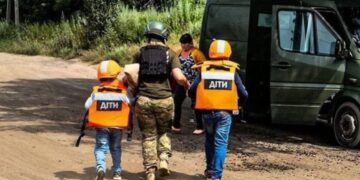 Из пяти опасных населенных пунктов Запорожской области вывезли всех детей