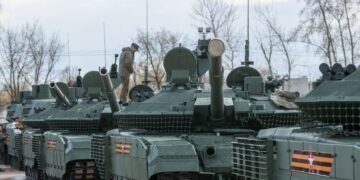 Фронтовая распаковка: «лучший танк России» захвачен в плен. ВИДЕО