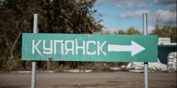 Почему оккупанты начали наступление на самом неудобном участке фронта: эксперт назвал причину