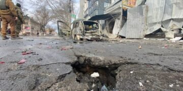 Россияне называют обстрелы Херсона “салютом в честь Путина”