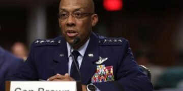 Зимой больше вызовов, но Украина настроена на продвижение: генерал США