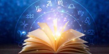 Гороскоп на 15 октября: кому можно решать финансовые сделки, а кому их отложить?